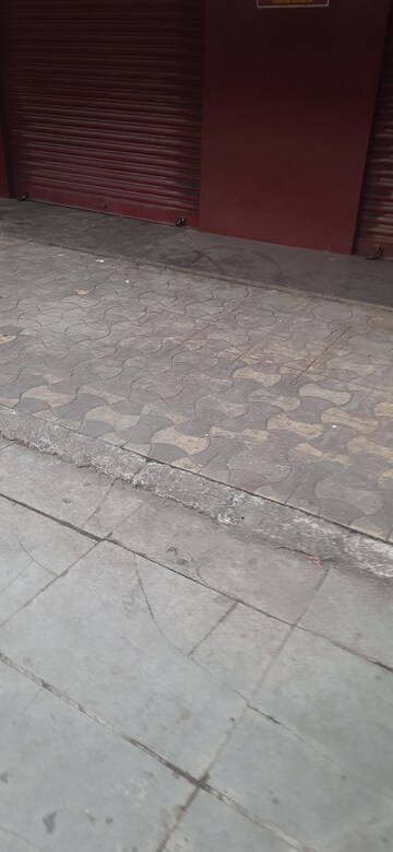  Shop For Rent in Khar West