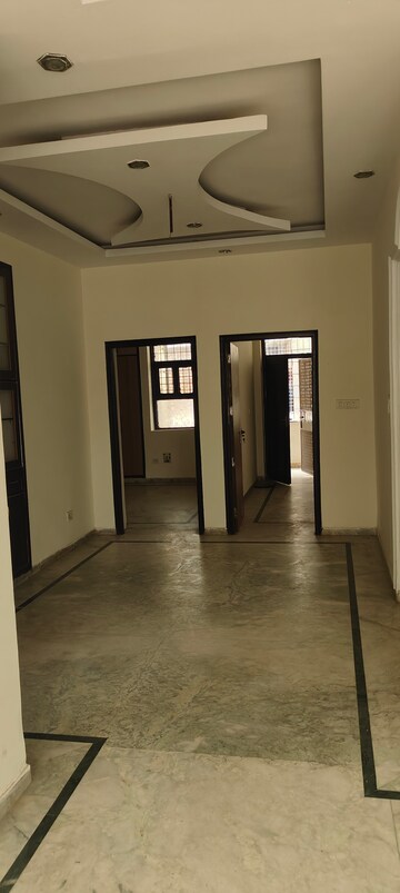 Room in 3 BHK Builder Floor at Ansal API Palam Corporate Plaza, Sector 3 – for Sale