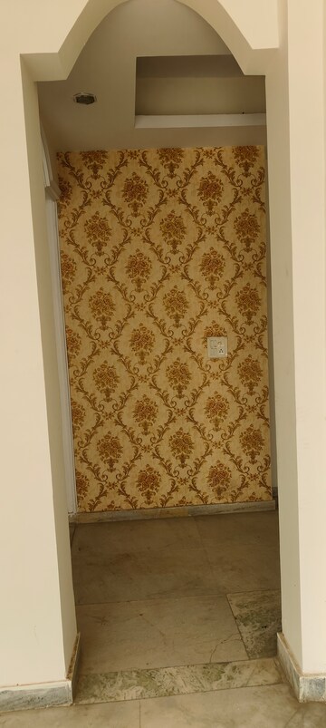 Room in 3 BHK Builder Floor at Ansal API Palam Corporate Plaza, Sector 3 – for Sale