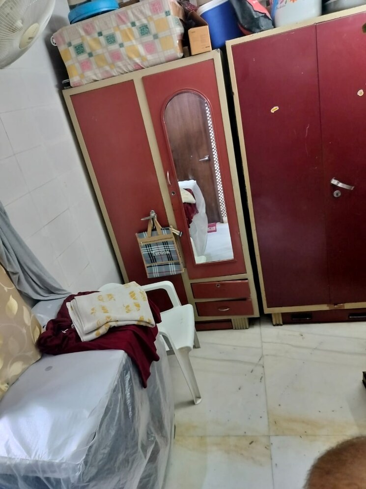 undefined, kalkaji 3 Bedroom 110 Sq.Yd. Builder Floor In Kalkaji Delhi 9541343