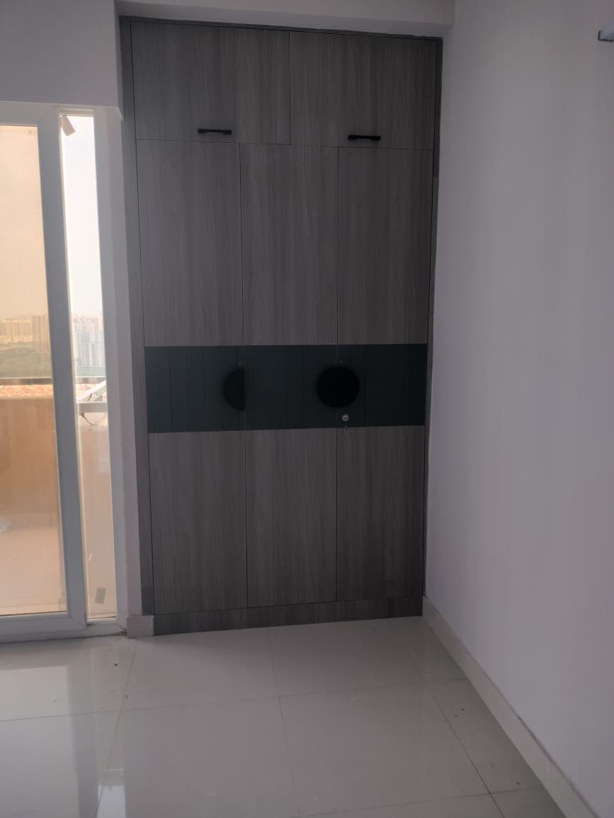 2 BHK Builder Floor For Rent in Tulip Mall