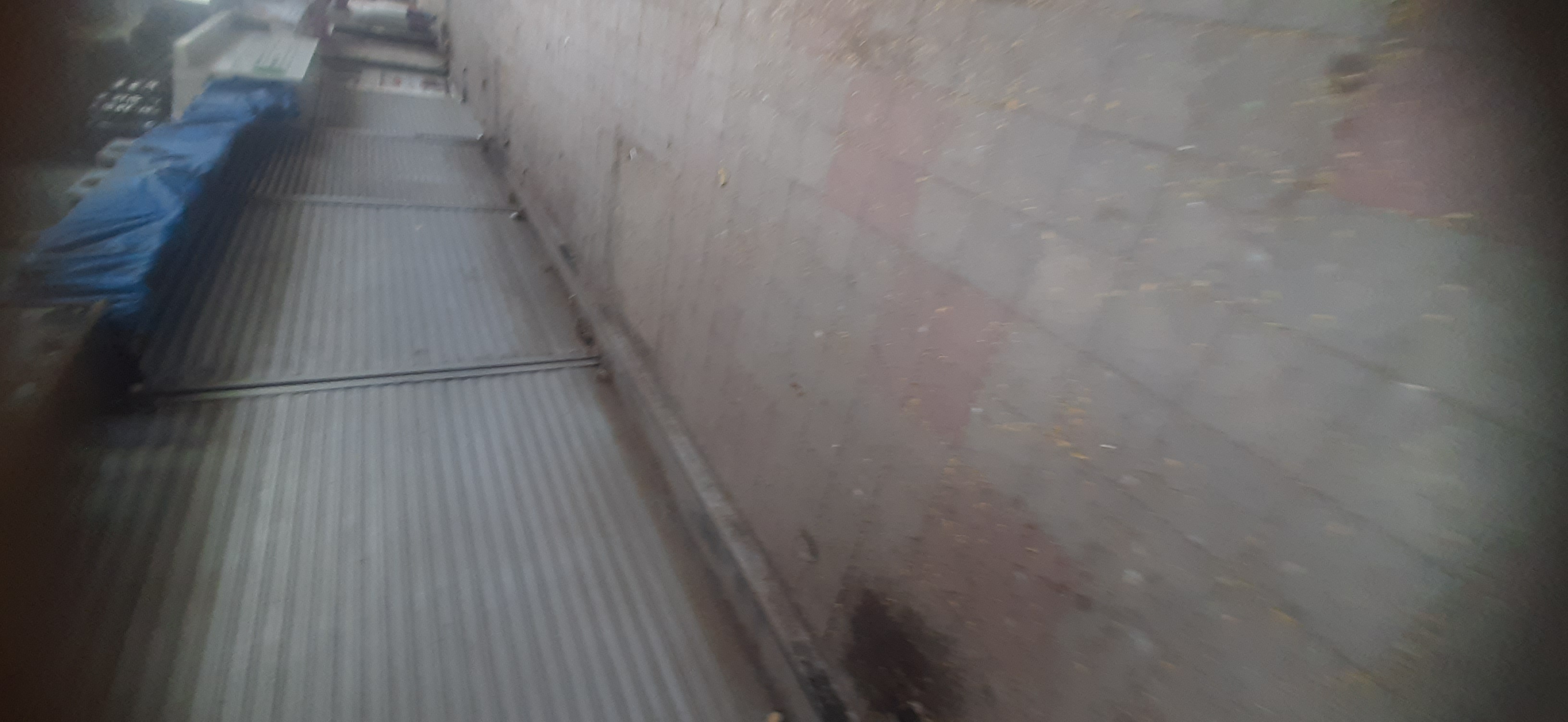 Showroom For Rent in Off Sv Road