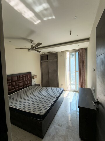Bedroom in 3.5 BHK Builder Floor at Tulip Mall, Sector 46 – for Rent