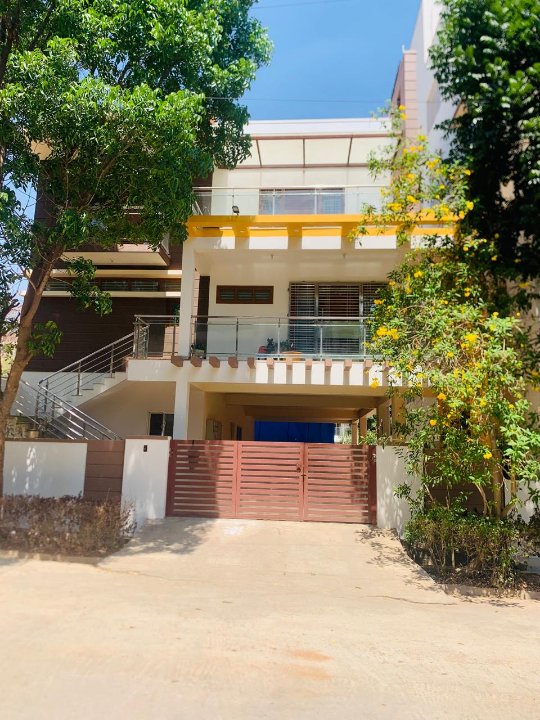 6 BHK 6400 Sq.Ft. Independent House in TMR Blossoms