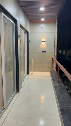 4 BHK + Servant Room Villa For Sale in Amrapali Leisure Valley