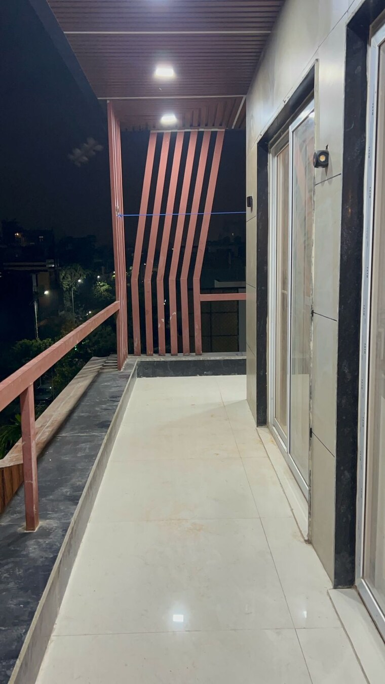 Balcony, amrapali-leisure-valley 4 Bedroom 2525 Sq.Ft. Villa In Tech Zone 4 Greater Noida Greater Noida 9541402