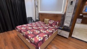 Bedroom in 6+ BHK Villa at Sector 4 Wave City – for Sale