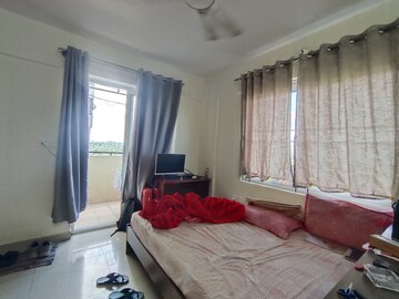 Bedroom in 2 BHK Apartment at Ozone Evergreens, Harlur – for Rent