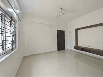Room in 1 BHK Builder Floor at Hsr Layout – for Rent