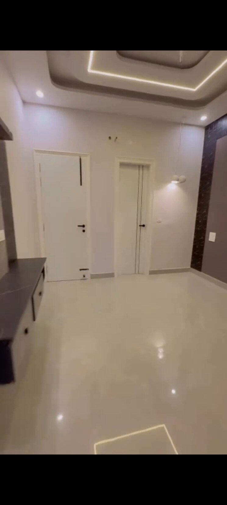 Room, sunny enclave 4 Bedroom 138 Sq.Yd. Independent House In Sunny Enclave Mohali 9541456