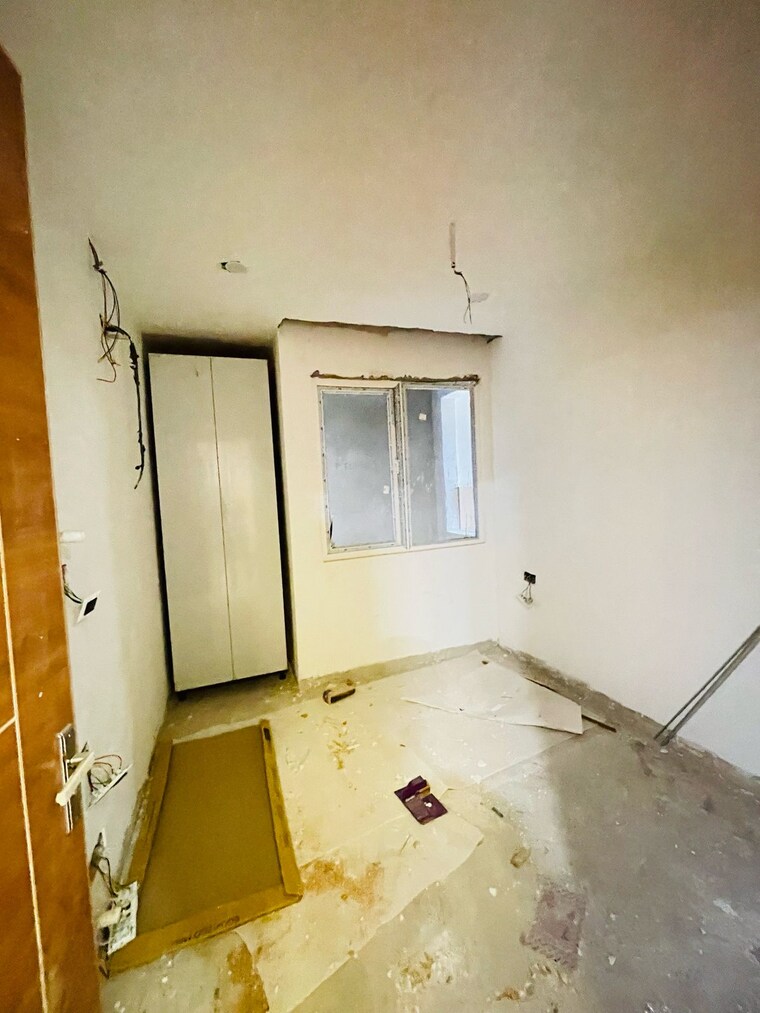 Bathroom, sector 63a 4 Bedroom 230 Sq.Yd. Builder Floor In Sector 63a Gurgaon 9541681