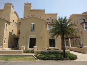 5 BHK Villa – Exterior View View at Emaar Marbella, Sector 66 - for Rent