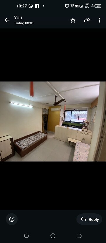 Bedroom in 1 BHK Apartment at Mahim West – for Rent