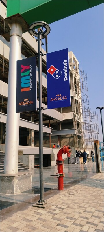  Shop – Exterior View View at SKA Arcadia, Wave City - for Sale