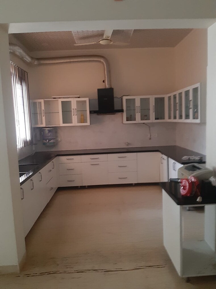 Kitchen, sector 39 3 Bedroom 4475 Sq.Ft. Independent House In Sector 39 Chandigarh 9541742