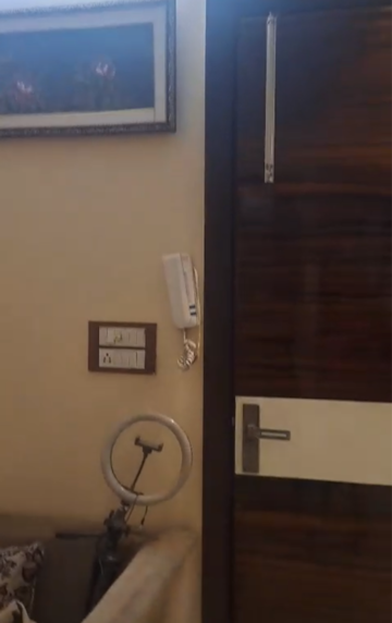 Furnished Amenities in 2 BHK Builder Floor at Param Puri – for Rent