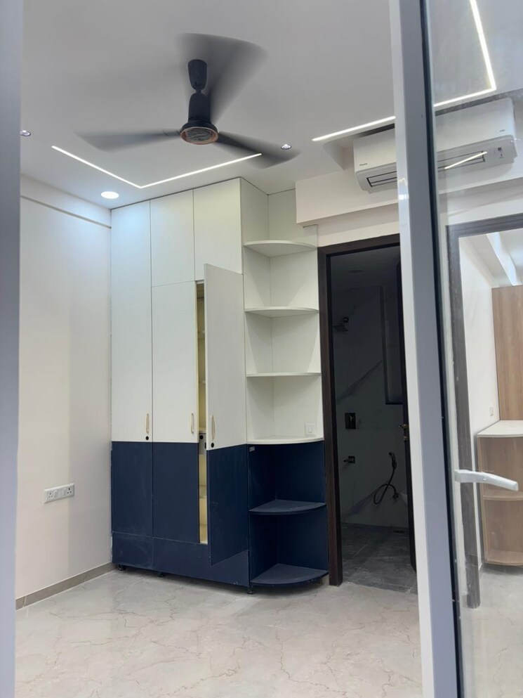 Kitchen, smart-world-orchard 3 Bedroom 1680 Sq.Ft. Apartment In Sector 61 Gurgaon 9541818