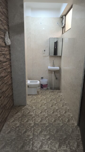 Bathroom in Studio Apartment at Malviya Nagar – for Rent