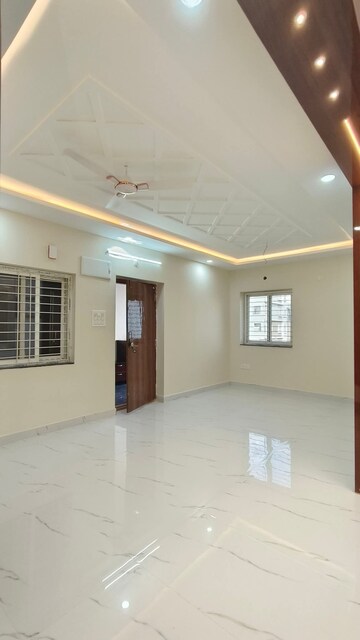 Room in 2 BHK Apartment at Raghavendra Colony – for Rent