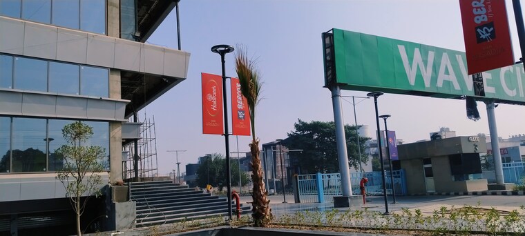 Exterior View, ska-arcadia Commercial Shop 230 Sq.Ft. In Wave City Ghaziabad 9541977