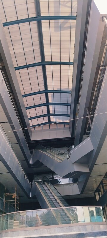 Staircase in  Shop at SKA Arcadia, Wave City – for Sale