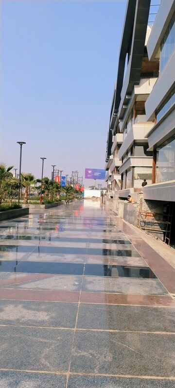  Shop – Exterior View View at SKA Arcadia, Wave City - for Sale