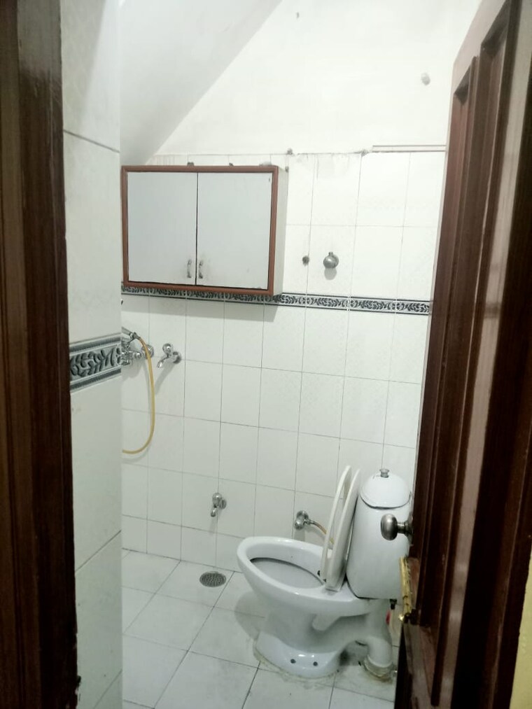Bathroom, baltana 2 Bedroom 1376 Sq.Ft. Apartment In Baltana Zirakpur 9541970