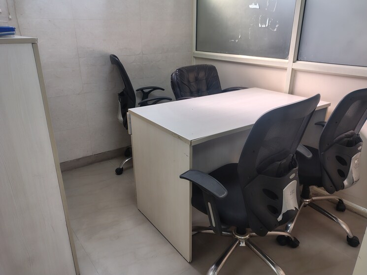 Team Area, sector 16 Commercial Office Space in IT/SEZ 1800 Sq.Ft. In Sector 16 Noida 9542021