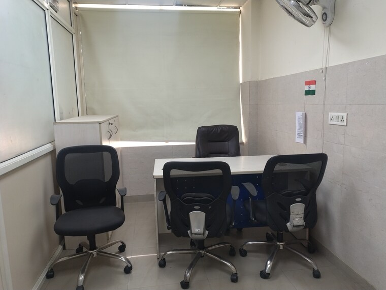 Team Area, sector 16 Commercial Office Space in IT/SEZ 1800 Sq.Ft. In Sector 16 Noida 9542021