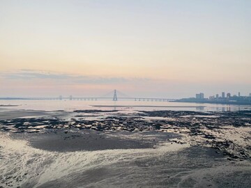 4 BHK Apartment – Exterior View View at Makhdoom Sea Palace, Mahim - for Sale