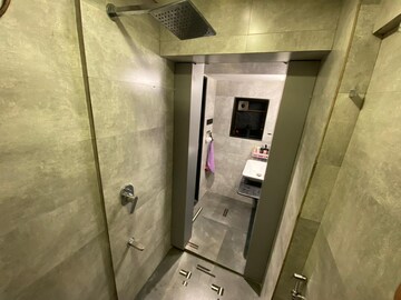 Bathroom in 4 BHK Apartment at Makhdoom Sea Palace, Mahim – for Sale