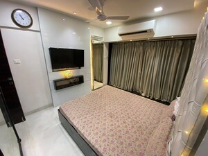 Bedroom in 4 BHK Apartment at Makhdoom Sea Palace, Mahim – for Sale