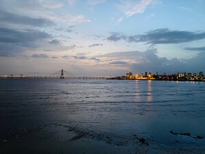 4 BHK Apartment – Exterior View View at Makhdoom Sea Palace, Mahim - for Sale