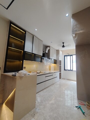 Kitchen in 3 BHK Builder Floor at Sector 52 – for Sale