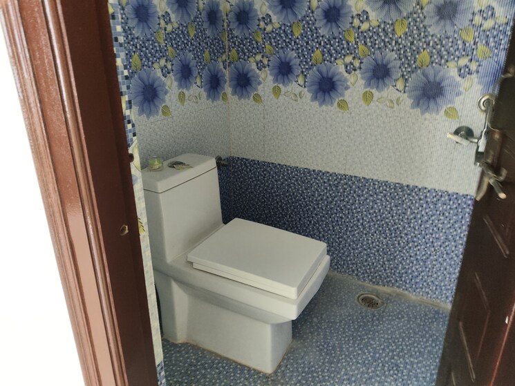 Bathroom, manikonda 2 Bedroom 1300 Sq.Ft. Apartment In Manikonda Hyderabad 9542143