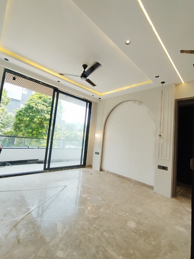 Room, sector 52 3 Bedroom 1850 Sq.Ft. Builder Floor In Sector 52 Gurgaon 9542193