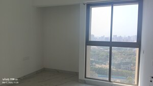 Room in 2 BHK Apartment at Raymond Ten X Habitat, Pokhran Road No Two – for Rent