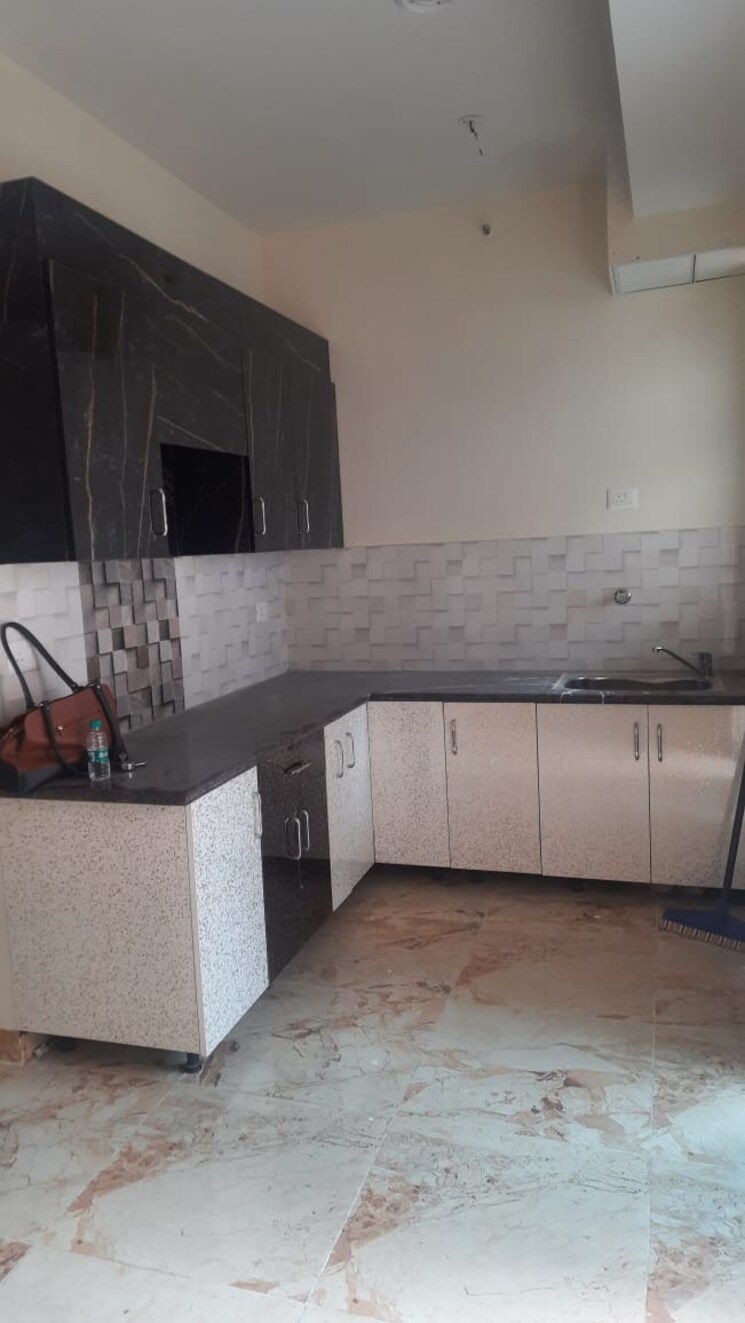 Kitchen, ska-metro-ville 2 Bedroom 920 Sq.Ft. Apartment In Eta Ii Greater Noida Greater Noida 9542195