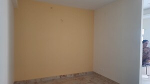 Room in 2 BHK Apartment at SKA Metro Ville, Eta Ii Greater Noida – for Sale