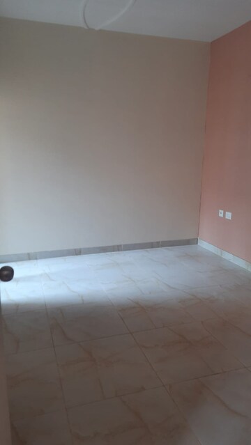 Room in 2 BHK Apartment at SKA Metro Ville, Eta Ii Greater Noida – for Sale