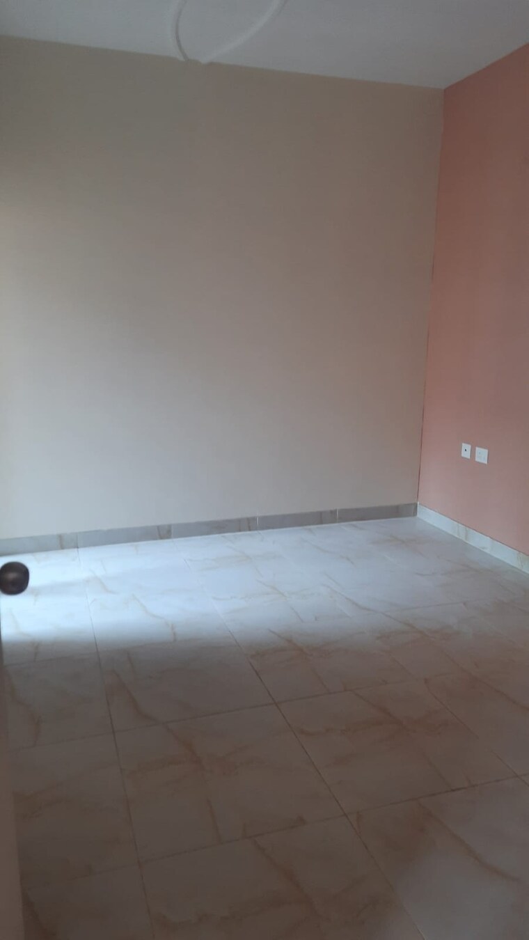 Room, ska-metro-ville 2 Bedroom 920 Sq.Ft. Apartment In Eta Ii Greater Noida Greater Noida 9542195