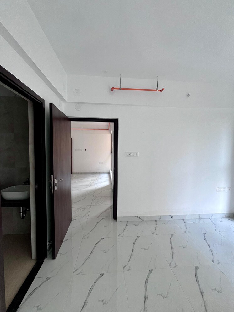 Room, raymond-ten-x-habitat 1 Bedroom 500 Sq.Ft. Apartment In Pokhran Road No Two Thane 9542158