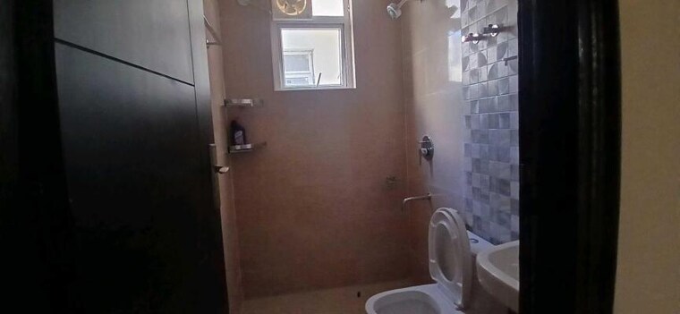 Bathroom, signature-global-park-4-and-5 3 Bedroom 1120 Sq.Ft. Builder Floor In Sohna Sector 36 Gurgaon 9542216