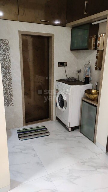 Bathroom in 2 BHK Apartment at Hem Darshn Apartment, Mulund West – for Sale