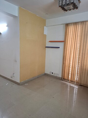 Room in 2 BHK Apartment at Parwani Jai Vilas, Bapu Nagar – for Rent