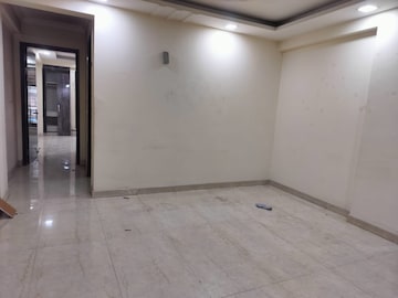 Room in 3 BHK Apartment at Parwani Jai Vilas, Bapu Nagar – for Rent