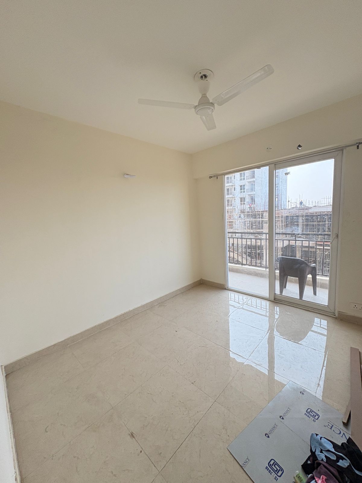2 BHK 600 Sq.Ft. Apartment in Signature The Millennia 3