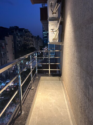 Balcony in 1 RK Builder Floor at DLF City Phase III, Sector 24 – for Rent