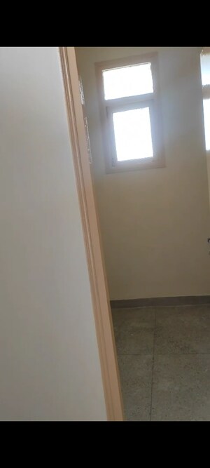 Room in 6+ BHK Independent House at Sector 2a Vasundhara – for Sale