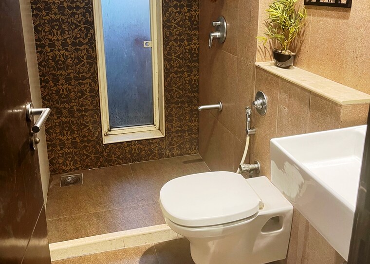 Bathroom, k-raheja-vistas 2 Bedroom 750 Sq.Ft. Apartment In Powai Mumbai 9542353
